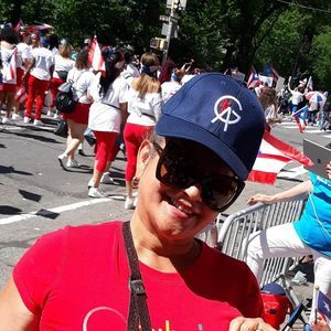 Meet your Posher, Iris